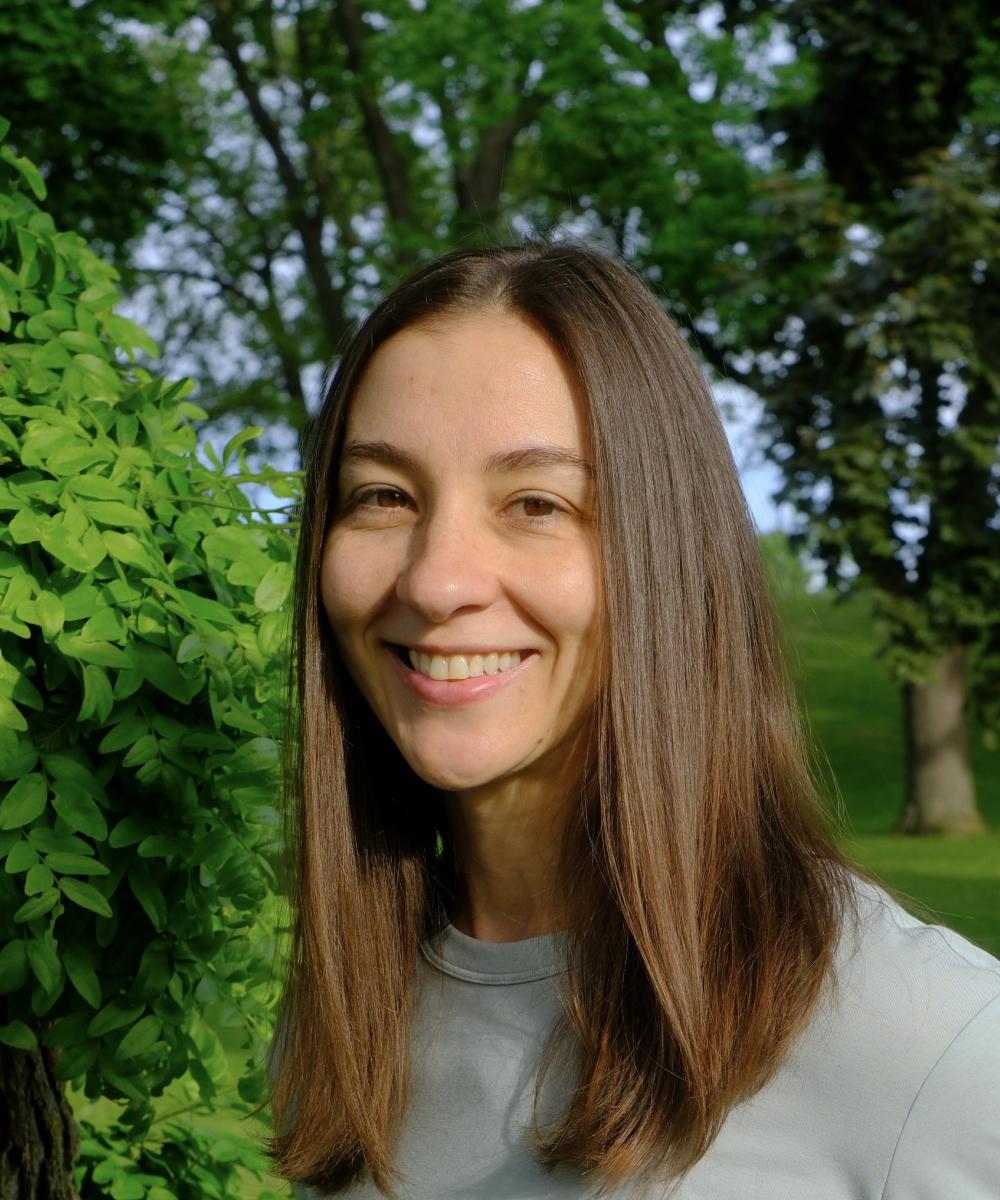 LP headshot